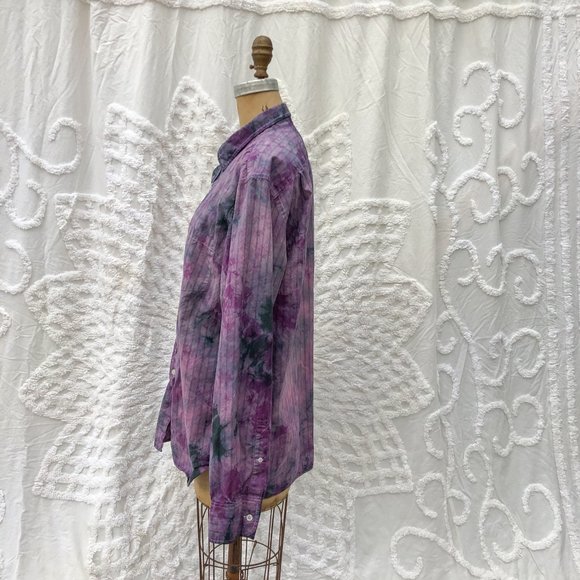 SOLD Tie dyed button up soft cotton purple shirt - Picture 3 of 8